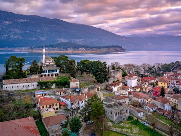 #sliderCaption4 ioannina-apogeyma-1000x660_4.jpg